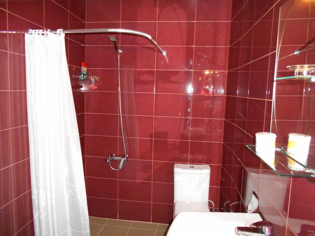 Сolibri Hotel Yerevan Bagian luar foto