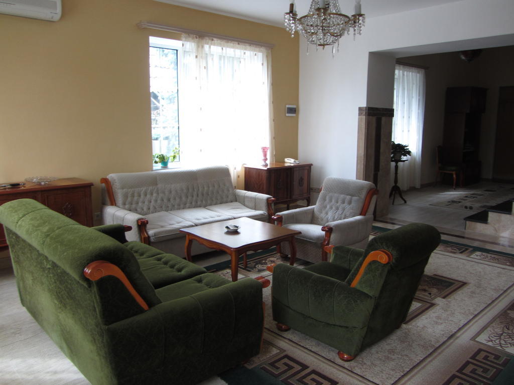 Сolibri Hotel Yerevan Bagian luar foto