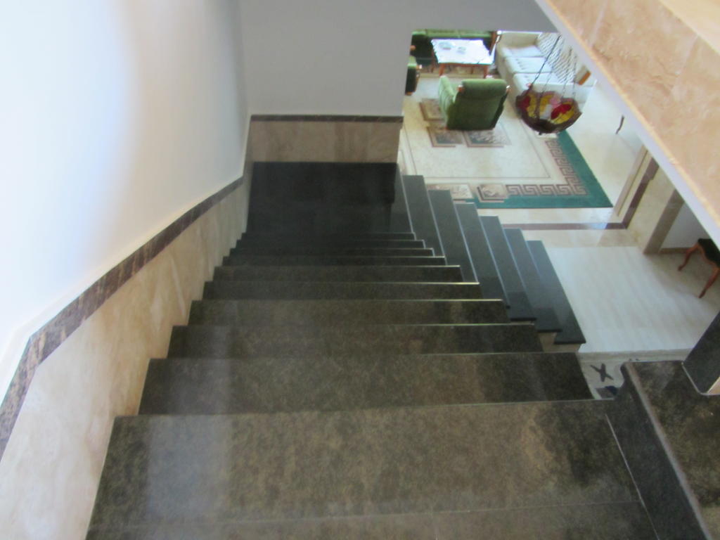 Сolibri Hotel Yerevan Bagian luar foto