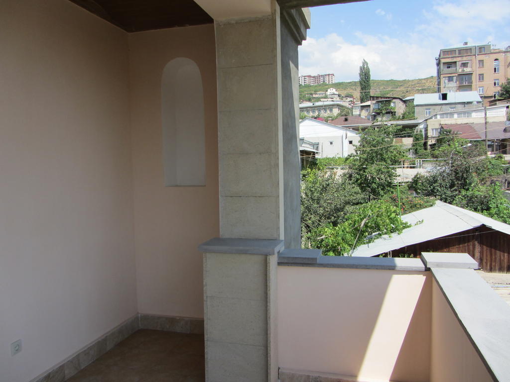 Сolibri Hotel Yerevan Bagian luar foto