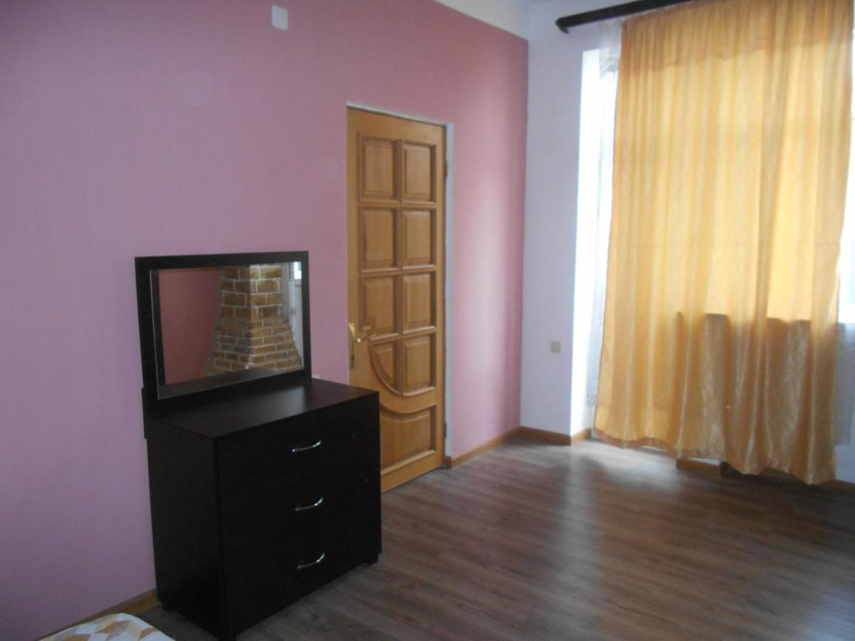 Сolibri Hotel Yerevan Bagian luar foto
