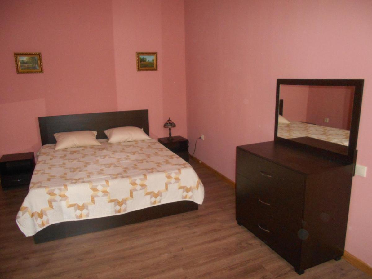 Сolibri Hotel Yerevan Bagian luar foto